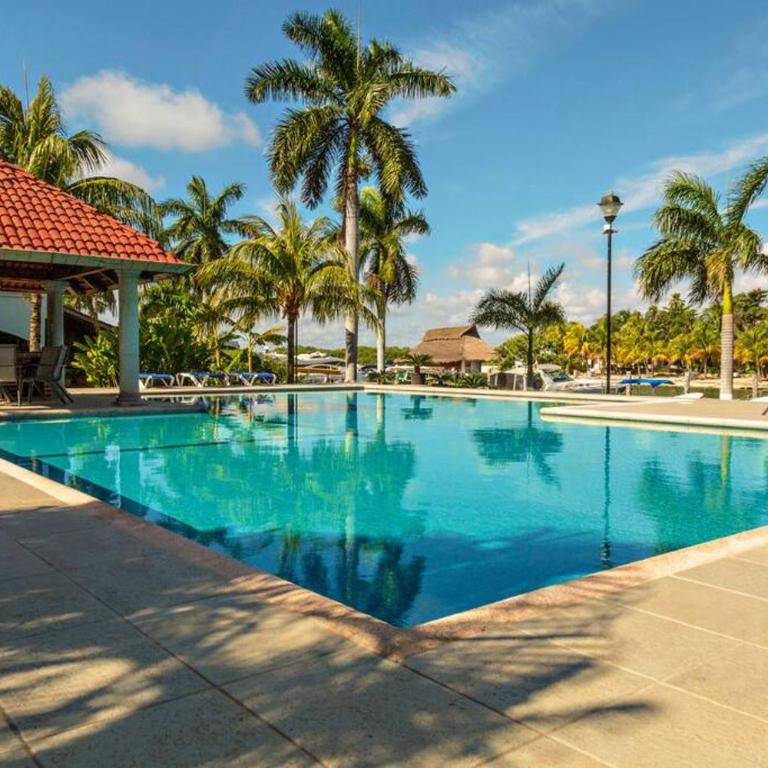 Elegant Lagoon front Villa by CASA PARAISO - Villa - 7