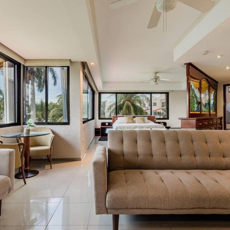 Elegant Lagoon front Villa by CASA PARAISO - Villa - 24