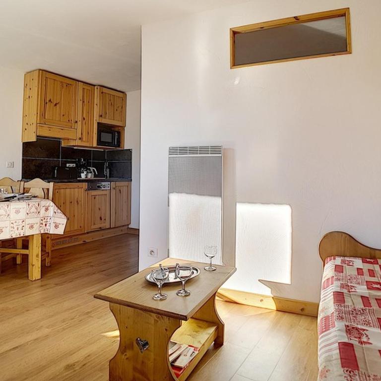 Appartement cosy aux Menuires · Accès pistes · Parking inclus - FR-1-344-850 - Apartment - 6