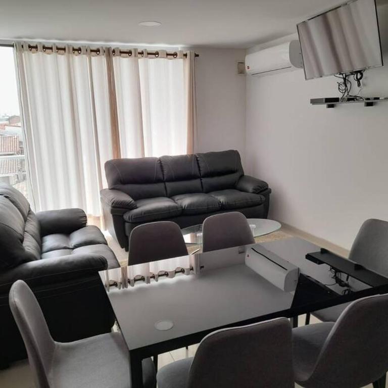 Elegante departamento en Urbarí - Cond. Aruma - Apartamento de 2 dormitorios - 6