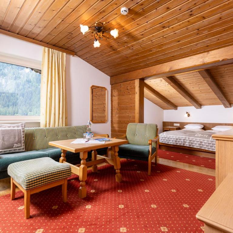 Appart & Hotel Garni Villa Knauer - Dreibettzimmer mit Bad - 1