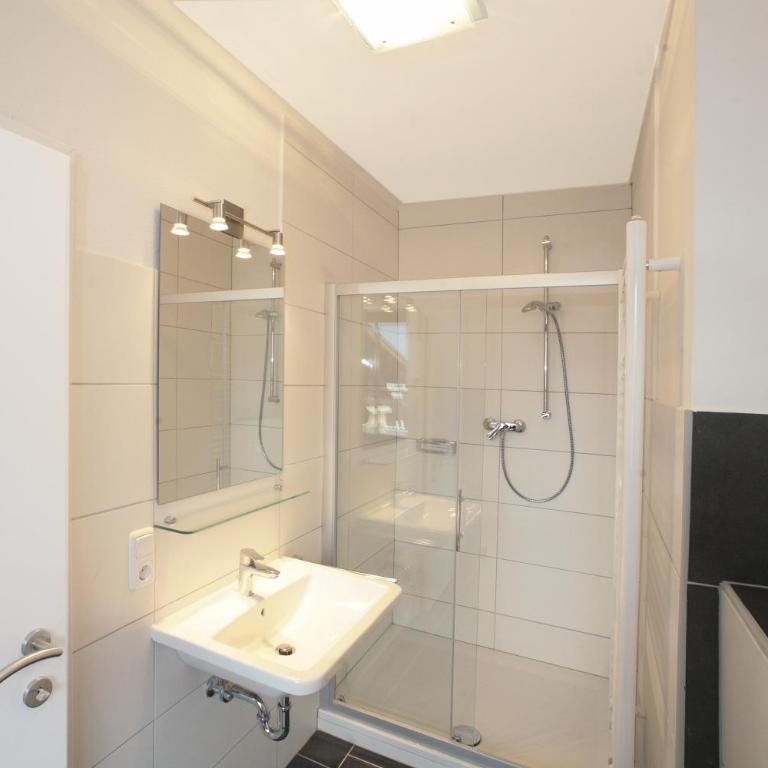 Lake and Cityhotel Edelweiss - self Check in - Kleines Doppelzimmer - 2