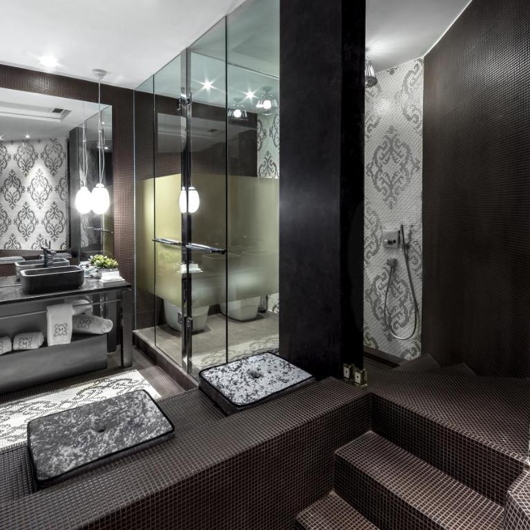 Monument Hotel - Superior Suite with City View - 8