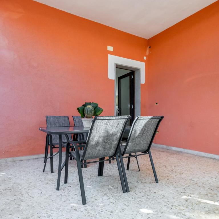 GuestHost - Scuole CEMM San Vito Apartment with parking - Two-Bedroom Apartment - 7