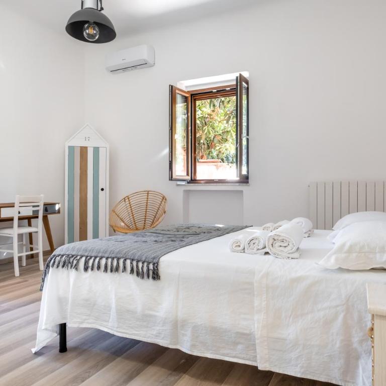 GuestHost - Scuole CEMM San Vito Apartment with parking - Two-Bedroom Apartment - 11
