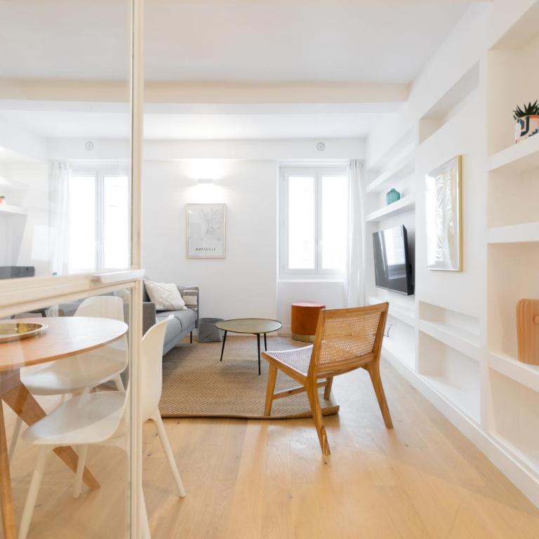 T3 ** BALCON ** VIEUX PORT ** CENTRE - Appartement 2 Chambres - 6