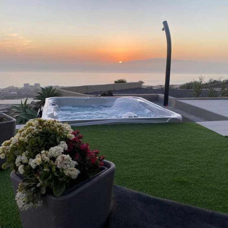 Villa Infinity. Vistas, Wiffi y jacuzzi - Casa de 2 dormitorios - 1