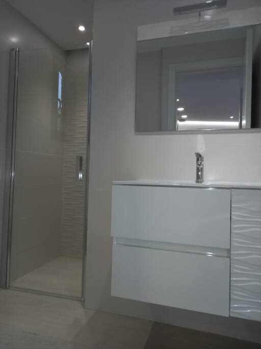 Villa Infinity. Vistas, Wiffi y jacuzzi - Casa de 2 dormitorios - 8