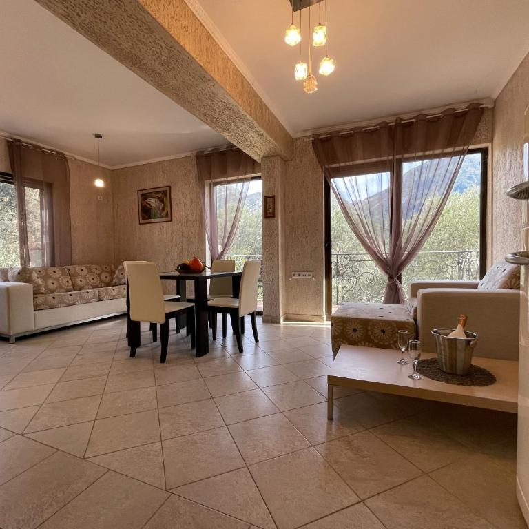 Apartments Villa St. Bar - Apartment with Garden View - 1