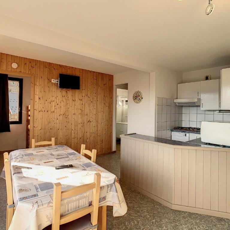Appartement Lumineux 5 pers, Balcon Sud, Proche Pistes, WiFi Gratuit - FR-1-417-4 - Apartamento (5 adultos) - 6