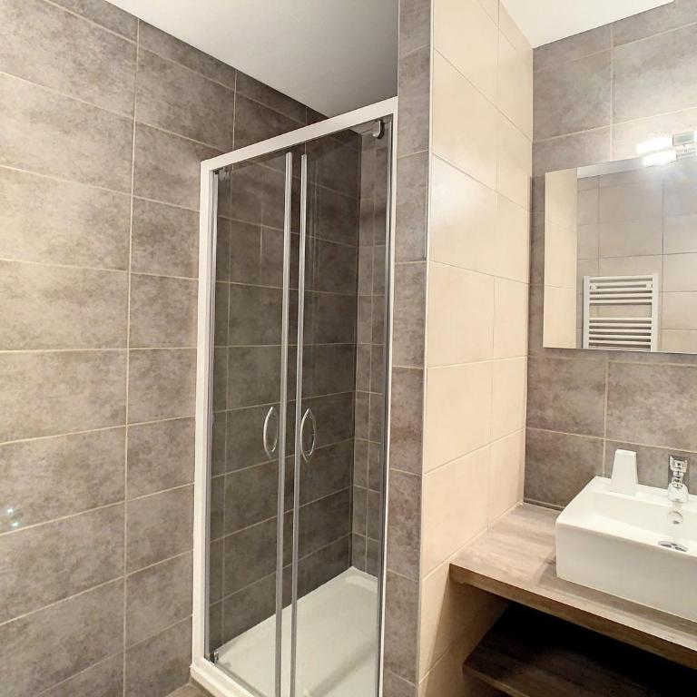 Appartement spacieux, 8 pers., près des pistes, parking - FR-1-417-17 - Apartment (8 Adults) - 8