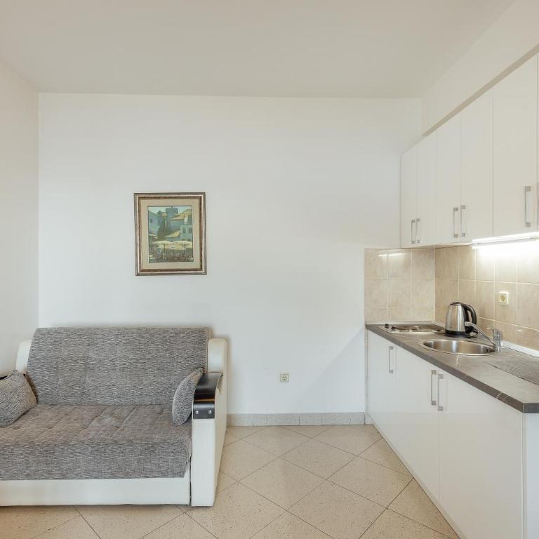 Palma Apartments - Apartment with Sea View - 6
