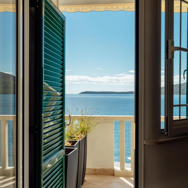 Palma Apartments - Apartment with Sea View - 9