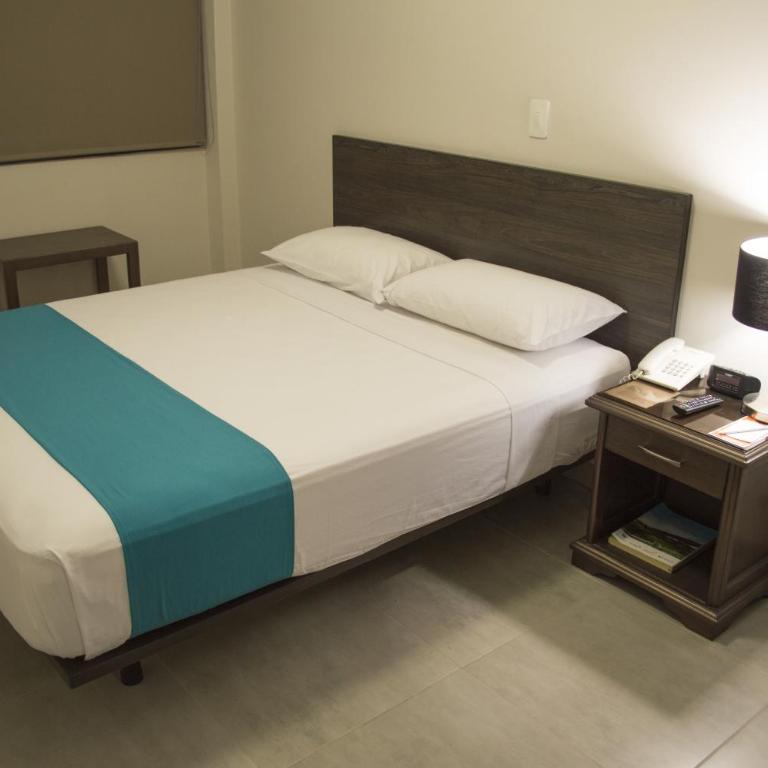 Hotel CasaBlanca Cucuta - Habitación Doble Pequeña - 6