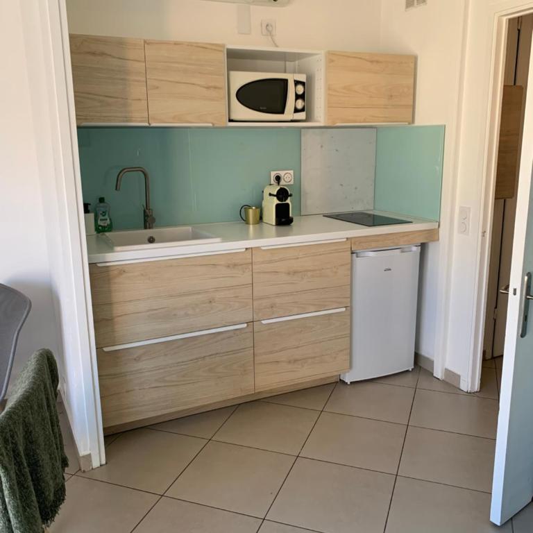 Joli Studio proche quartier Timone Climatisé - Apartment mit 1 Schlafzimmer - 9