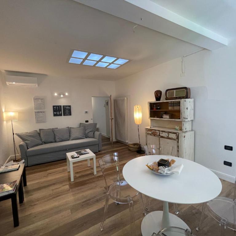 Estense 12 Appartamento in centro città - One-Bedroom Apartment - 5