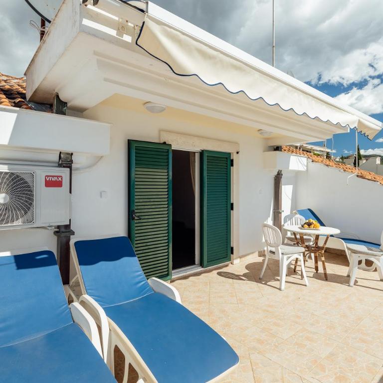 Palma Apartments - Apartment with Sea View - 16
