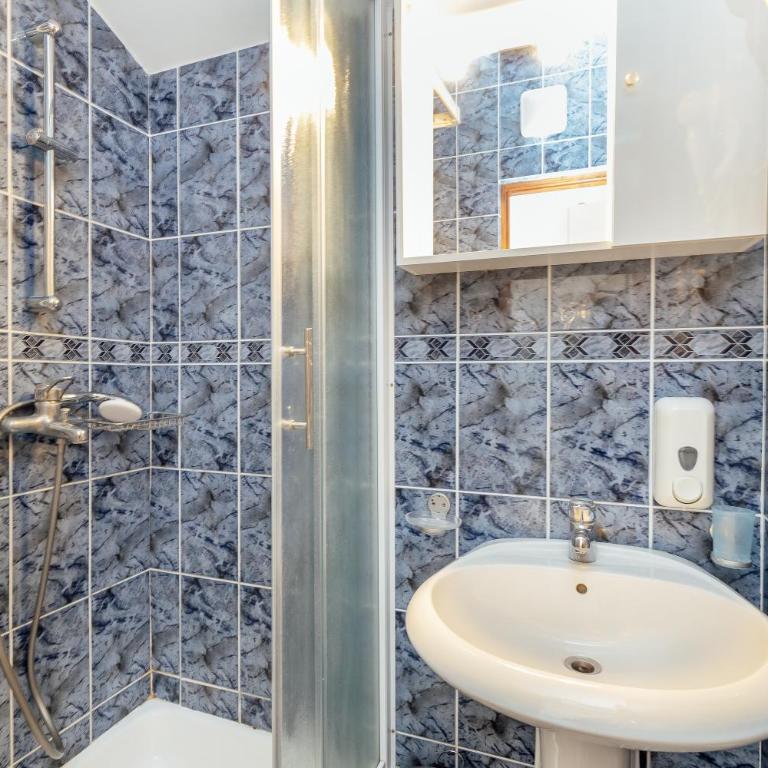 Palma Apartments - Apartment with Sea View - 18