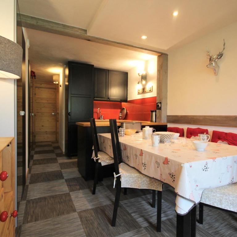 Appartement rénové, Ski aux pieds, Balcon, 7 pers - FR-1-346-526 - Appartement - 8