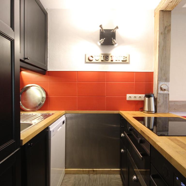 Appartement rénové, Ski aux pieds, Balcon, 7 pers - FR-1-346-526 - Appartement - 9
