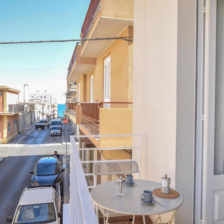 Stunning Apartment In Pozzallo With Wifi - Apartment mit 1 Schlafzimmer - 1
