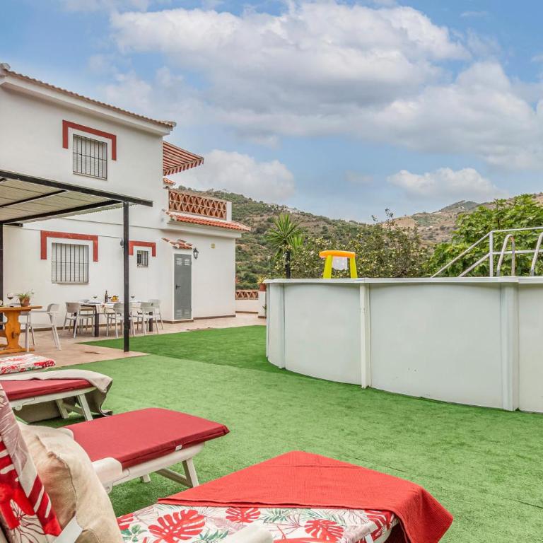Awesome Home In Malaga - Casa Vacacional de 3 dormitorios - 8