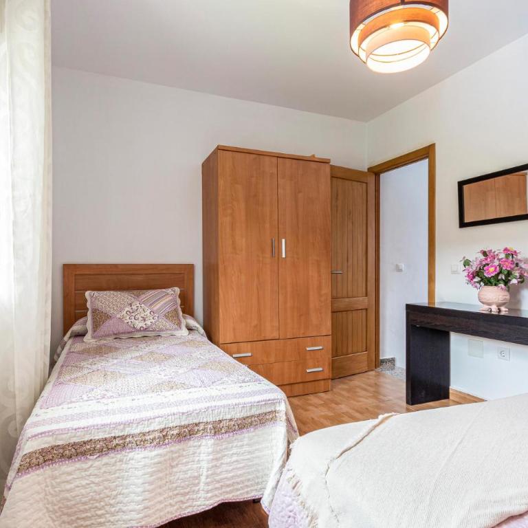 Awesome Home In Malaga - Casa Vacacional de 3 dormitorios - 35