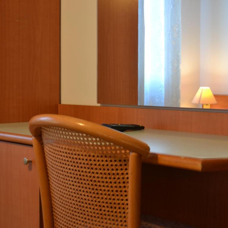Hotel Bacco Rooms and Breakfast - Camera Matrimoniale Economy - 5