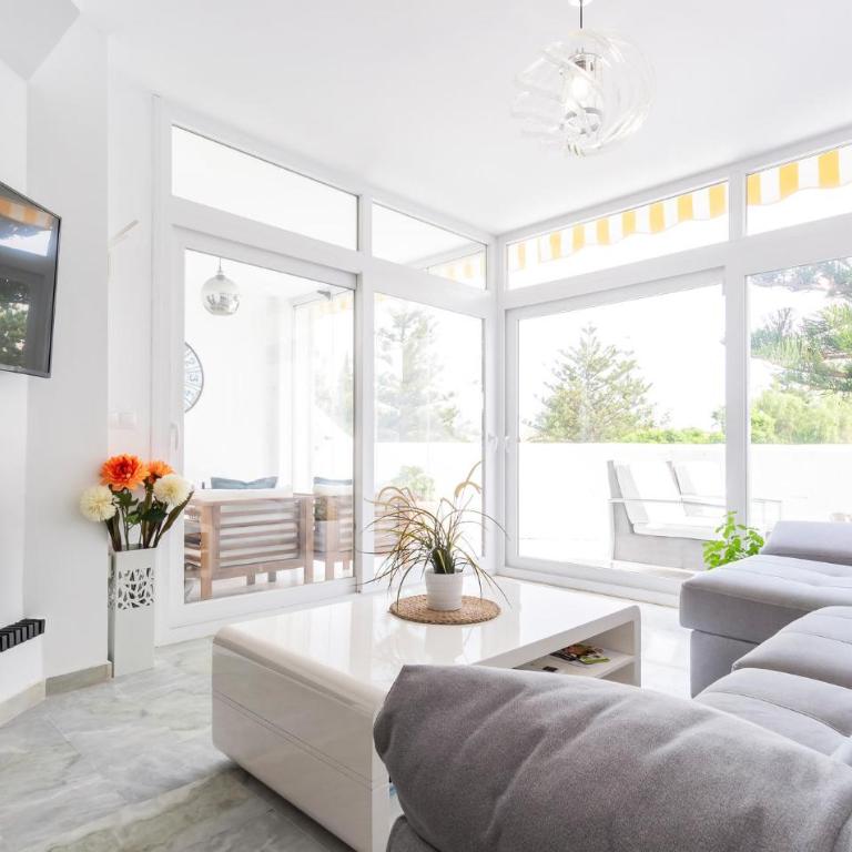 Cozy Home In Benalmádena With Sauna - Three-Bedroom Vacation Home - 3