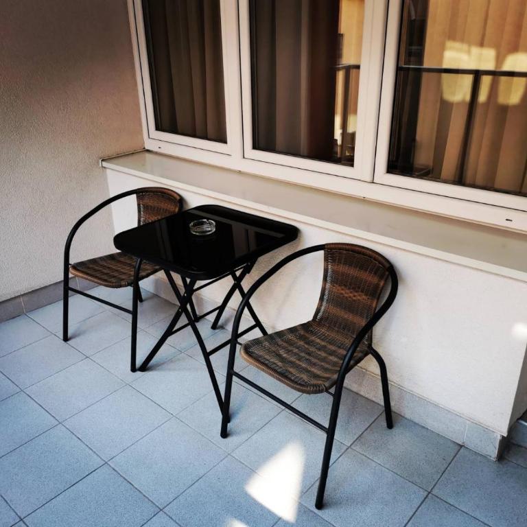 Hotel Slavija Banja Luka - Apartman sa Balkonom - 4