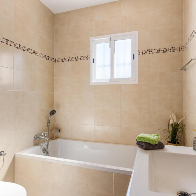 Villa Watsi - PlusHolidays - Villa con piscina privada - 22
