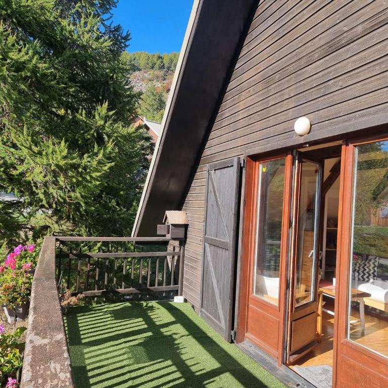 Chalet lumineux à Saint-Michel-de-Chaillol, 7 pers, balcon sud - FR-1-393-148 - Chalet (7 Adultes) - 2
