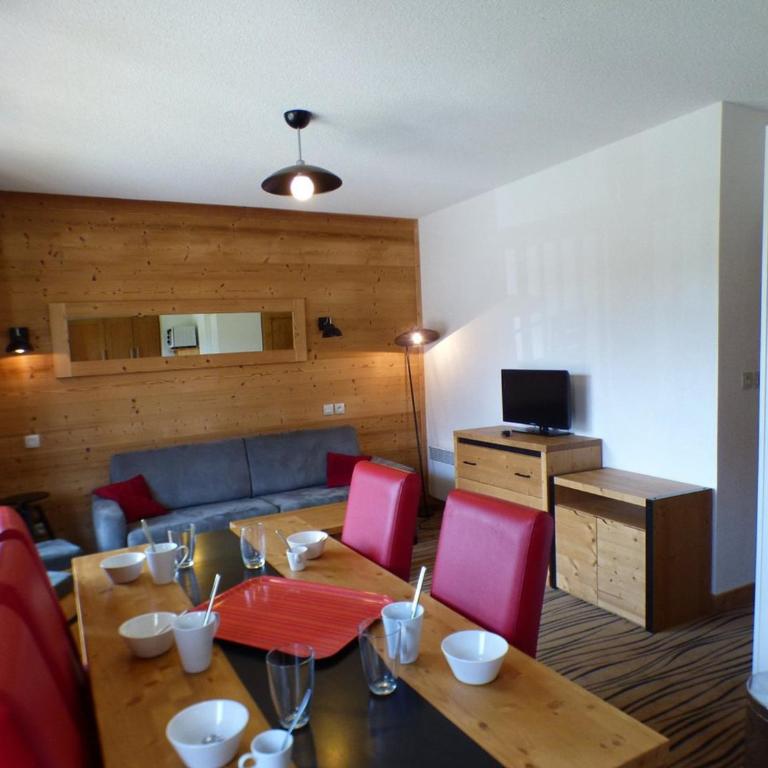 Appartement spacieux 3 pièces Les Saisies, 8 pers, accès piscine - Apartment mit 2 Schlafzimmern - 1