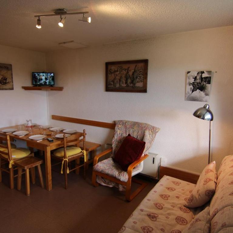 Charmant Duplex 3 Pièces, 8 Pers, Proche Centre & Commerces - Two-Bedroom Apartment - 2