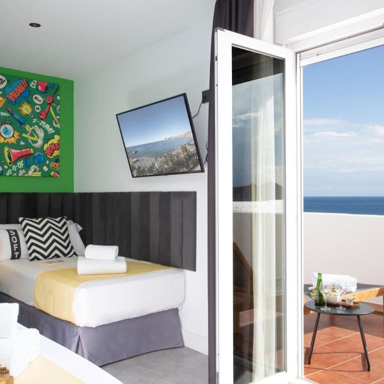 Casual Pop Art Benidorm by Casual Hoteles - Habitación Cuádruple con balcón y vistas al mar - 5