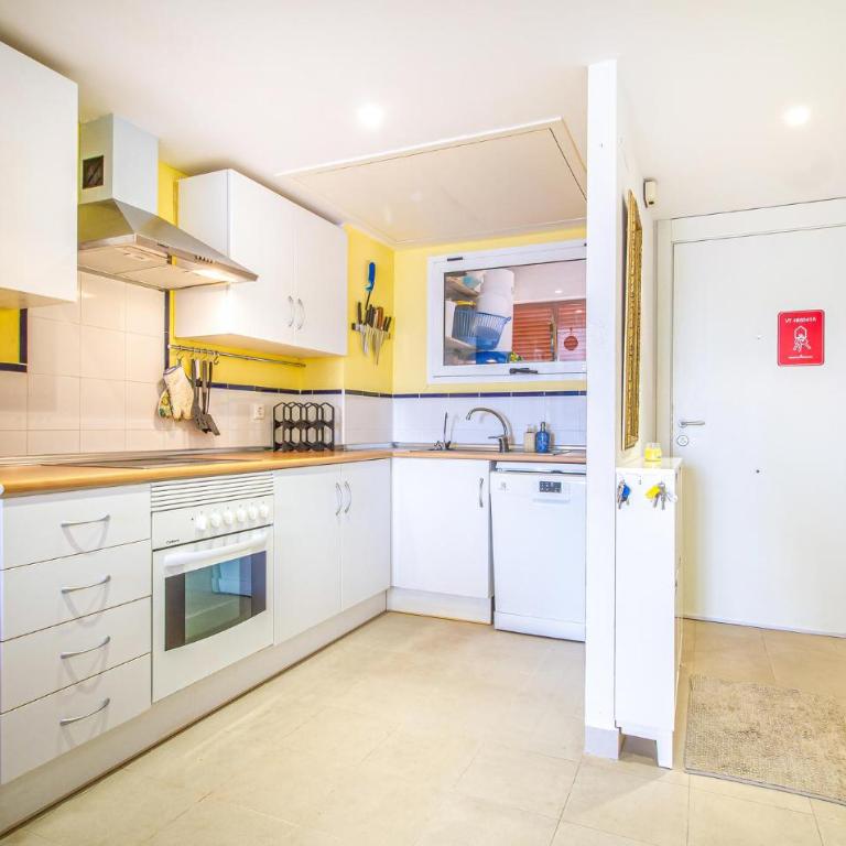 2 Bedroom Lovely Apartment In Orihuela - Apartamento de 2 dormitorios - 14