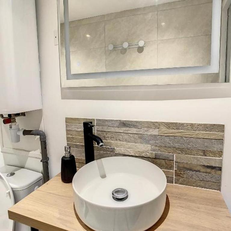 GRAND STUDIO AMIENS GARE TOUT CONFORT WIFI NETFLIX 2PERS - One-Bedroom Apartment - 14