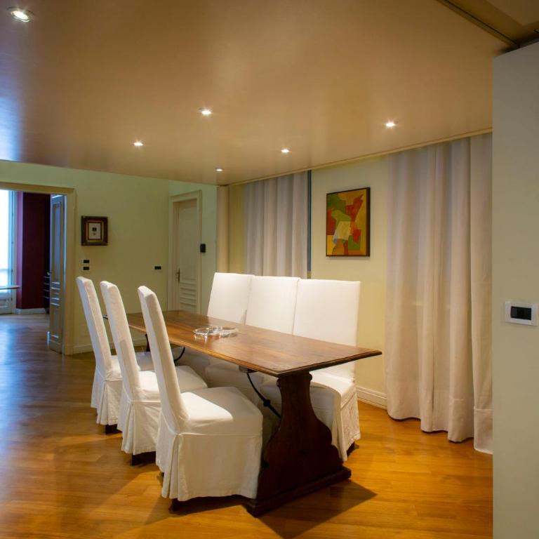 N 10, Luxury - Two-Bedroom Apartment - 7