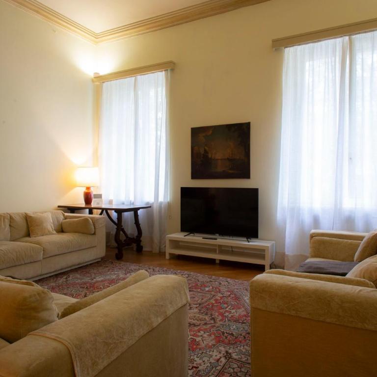 N 10, Luxury - Two-Bedroom Apartment - 16