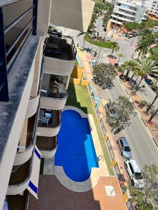1 rooms con garaje frente Puerto Estepona - Apartamento con vistas al mar - 10