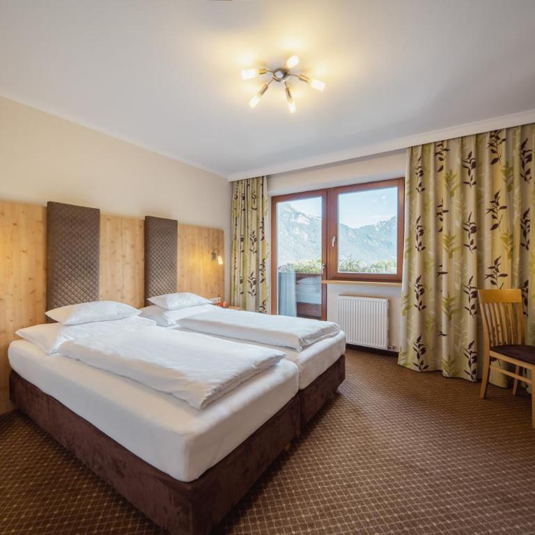 Hotel Karlwirt - Doppelzimmer mit Seeblick - 3