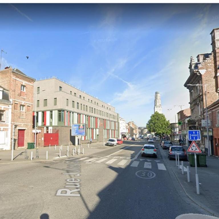 GRAND STUDIO AMIENS GARE TOUT CONFORT WIFI NETFLIX 2PERS - One-Bedroom Apartment - 3