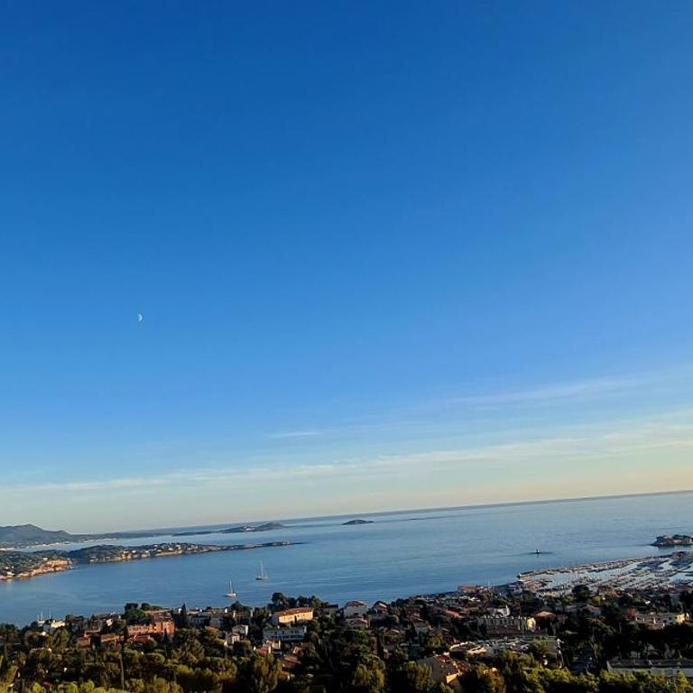 VUE MER EXCEPTIONNELLE - GRANDE TERRASSE et PISCINE - Appartement 1 Chambre - 11