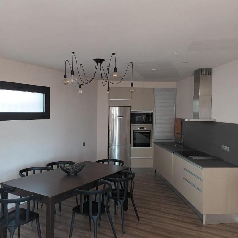 Hotel Monegal - Superior Family Room - 7