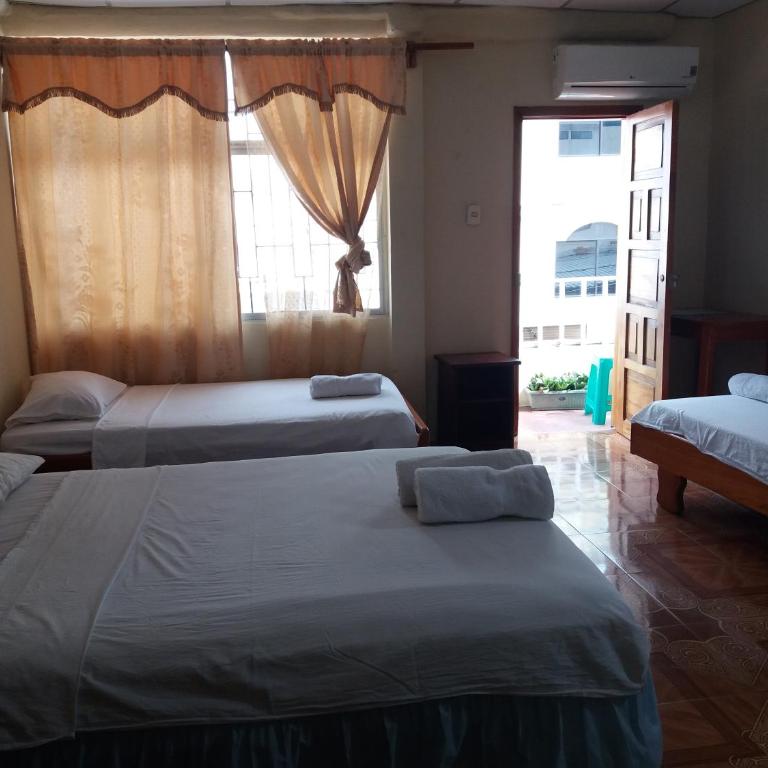 Hostal Miconia - Habitación Cuádruple Clásica - 2