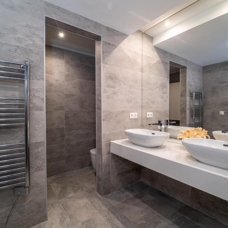 BRIGHT NEW APARTMENT IN PUENTE ROMANO - Apartamento de 3 dormitorios - 20