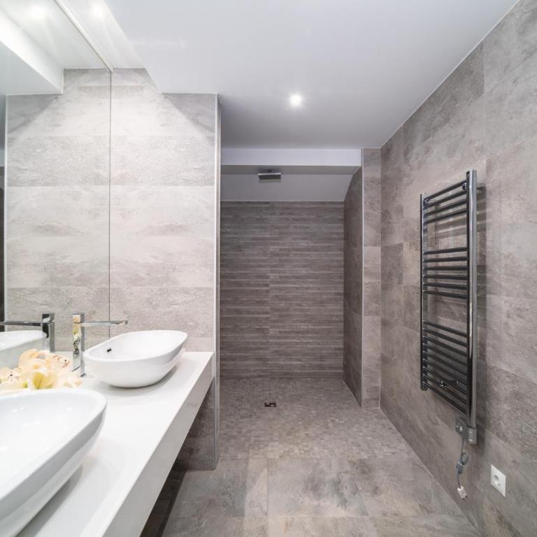 BRIGHT NEW APARTMENT IN PUENTE ROMANO - Apartamento de 3 dormitorios - 22