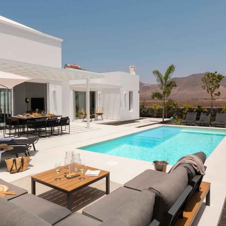 SUNRISE by Buenavilla - Three-Bedroom Villa - 1