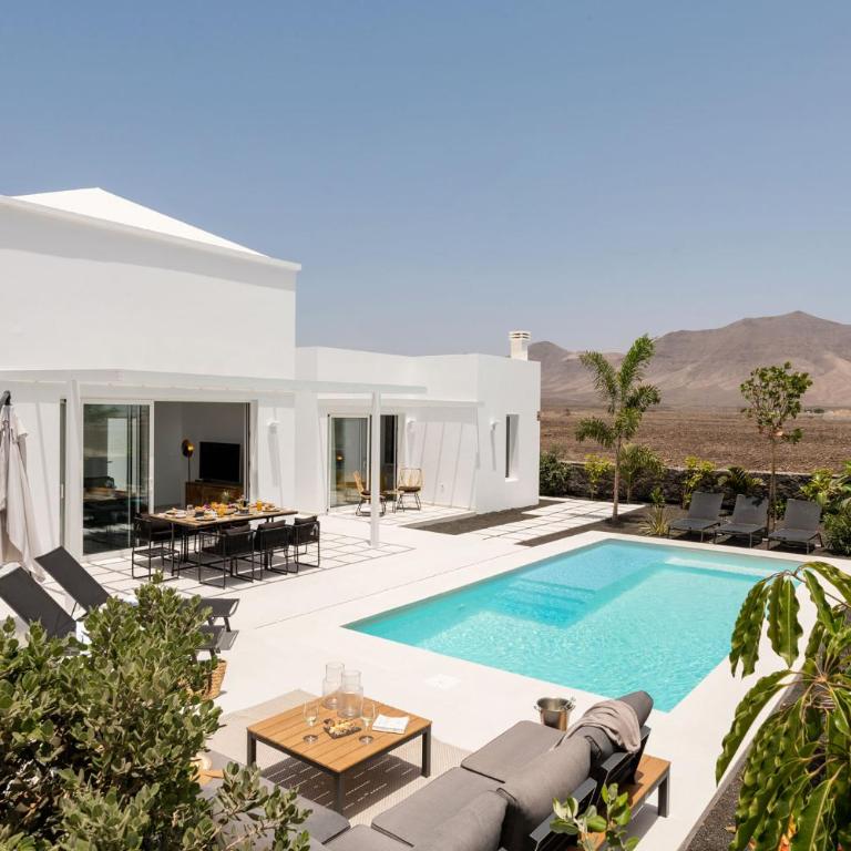 SUNRISE by Buenavilla - Three-Bedroom Villa - 16