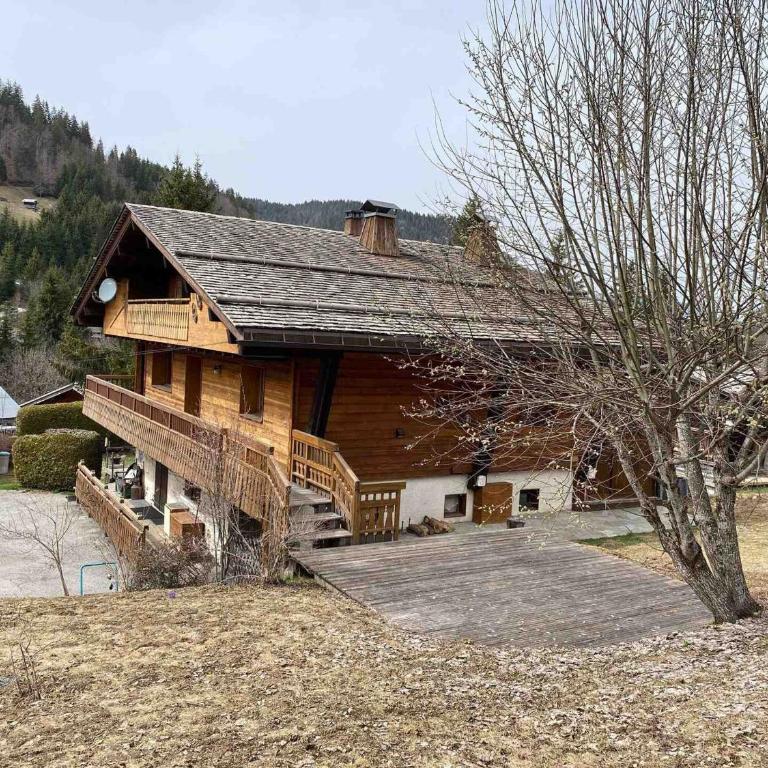 Appartement 3 chambres avec terrasse, balcon, terrain de boule, parking, wifi - FR-1-459-189 - Apartment - 4